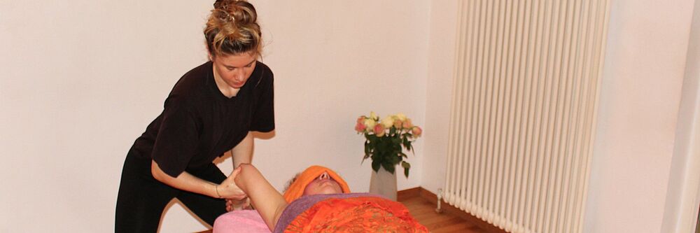 lomi lomi massage richtig lernen